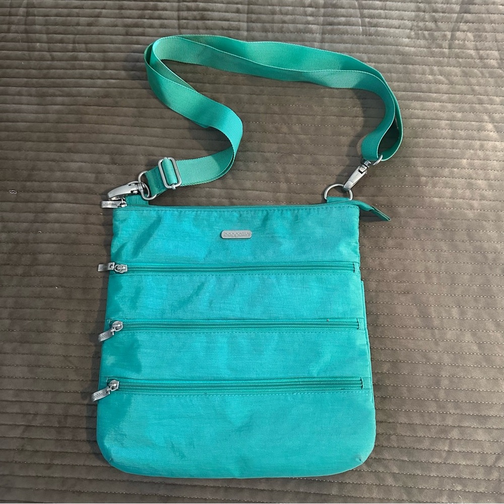 Baggallini Bright Green Nylon Triple Zipper Convertible Crossbody Bag
